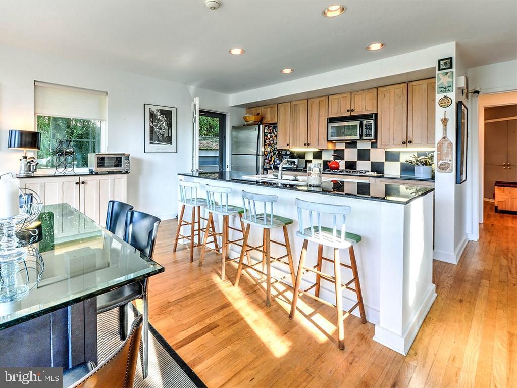 73 Anchor Rd