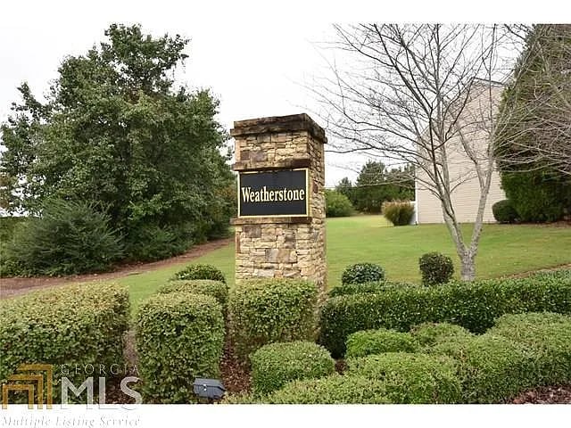 521 Windstone Trl