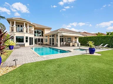 150 Carmela Ct