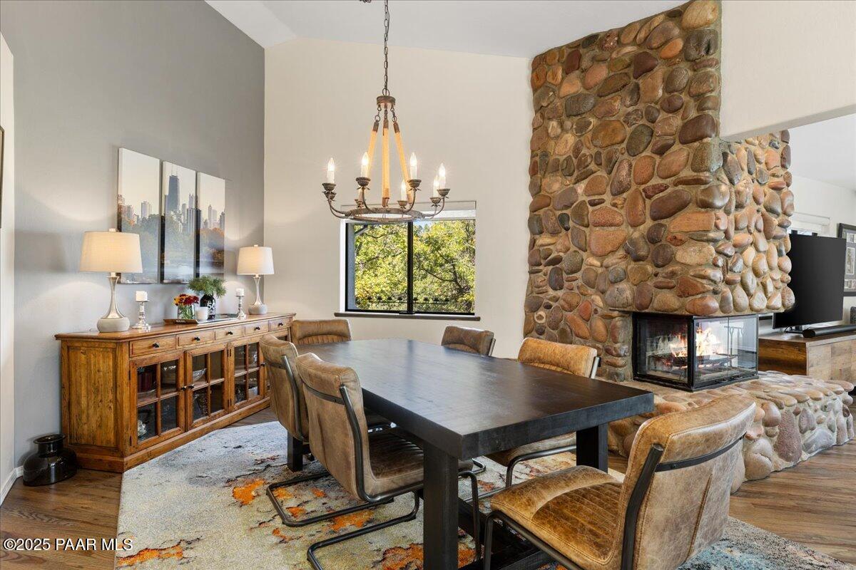 3238 Rainbow Ridge Dr