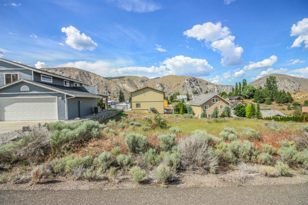225 E Marine View Dr