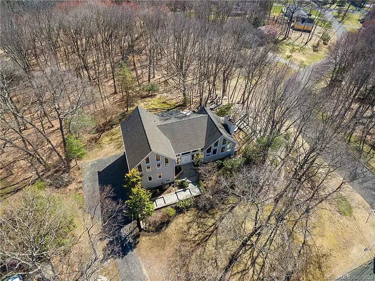 1 Elderberry Ln