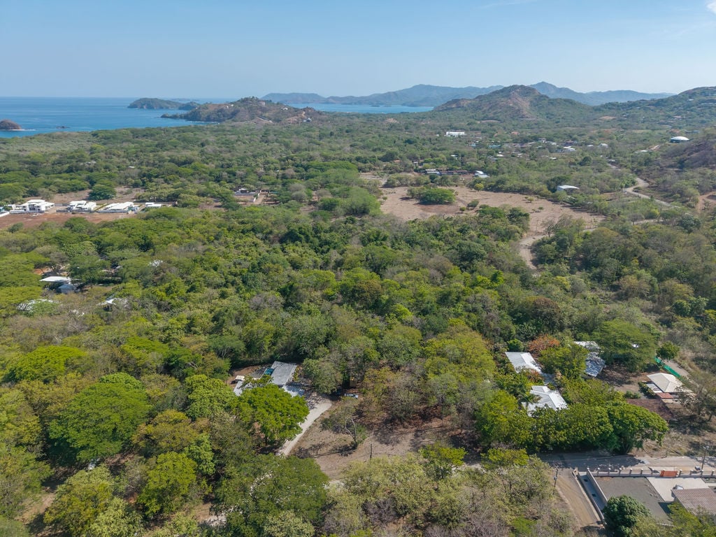 Casa Avalon |  New 4-Bedroom Home on 1.48-Acre Lot – Build 2 More Structures, Just Minutes from the Beach! 