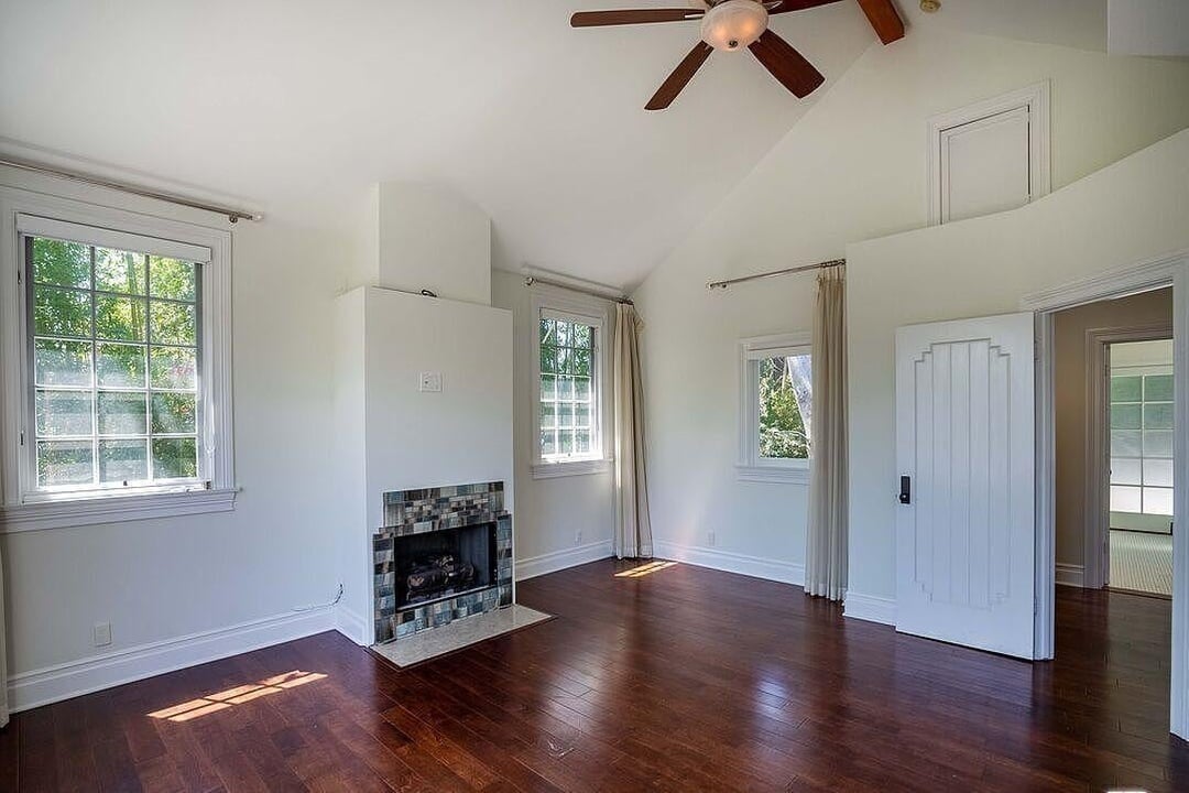 1933 Orchid Ave