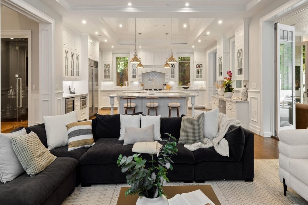 Luminor Heights, Laurel Canyon Blvd, 90046