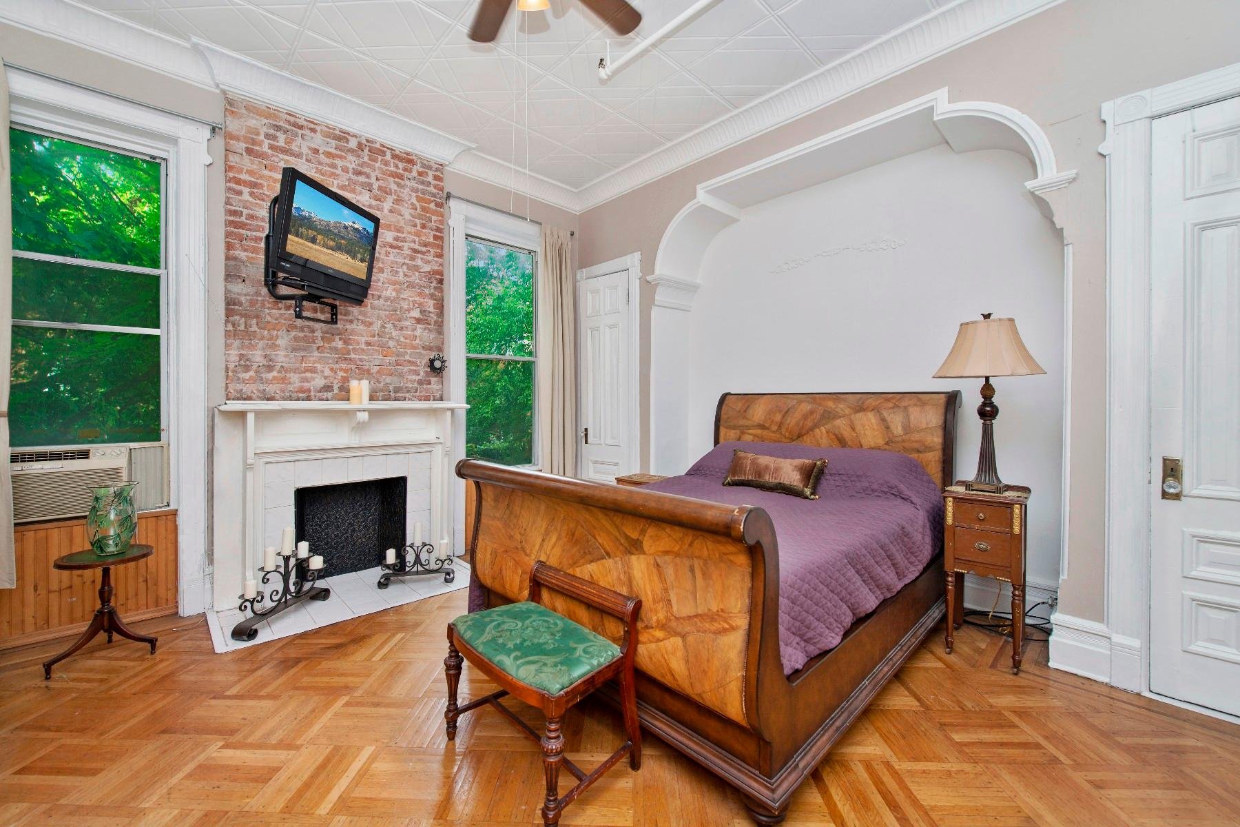 438 6th Street