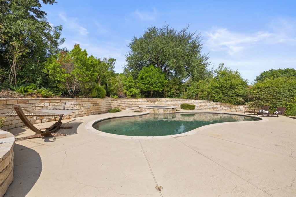 34 Autumn Oaks