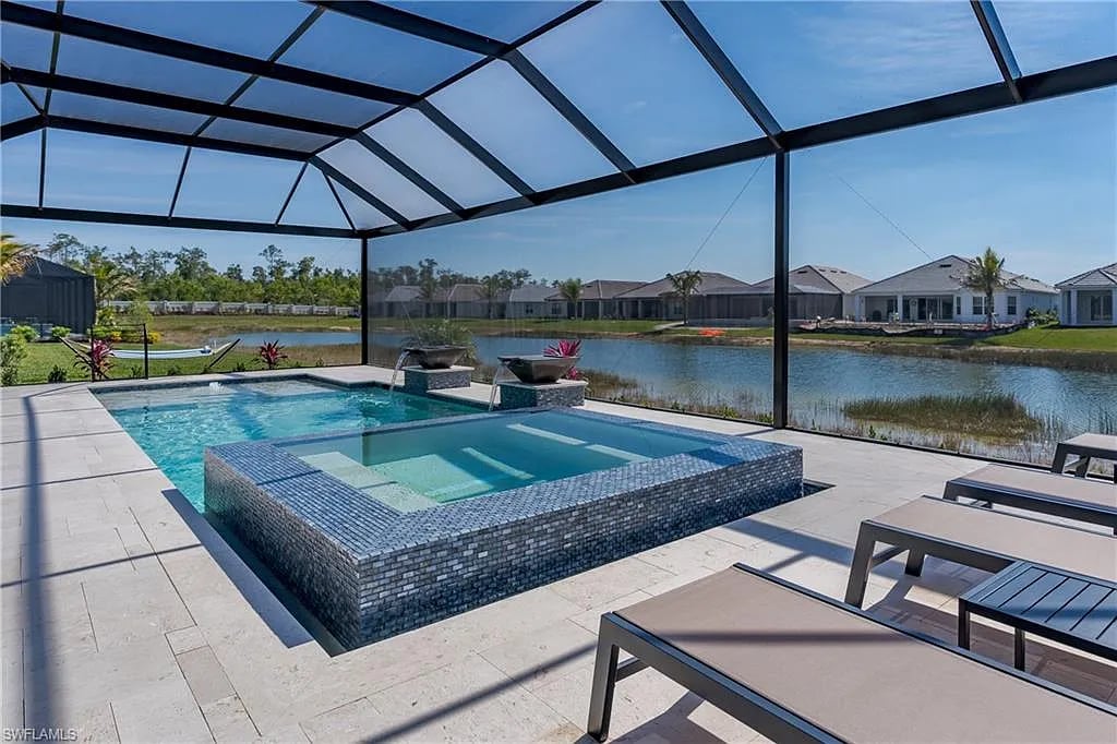 11935 Collegio Dr