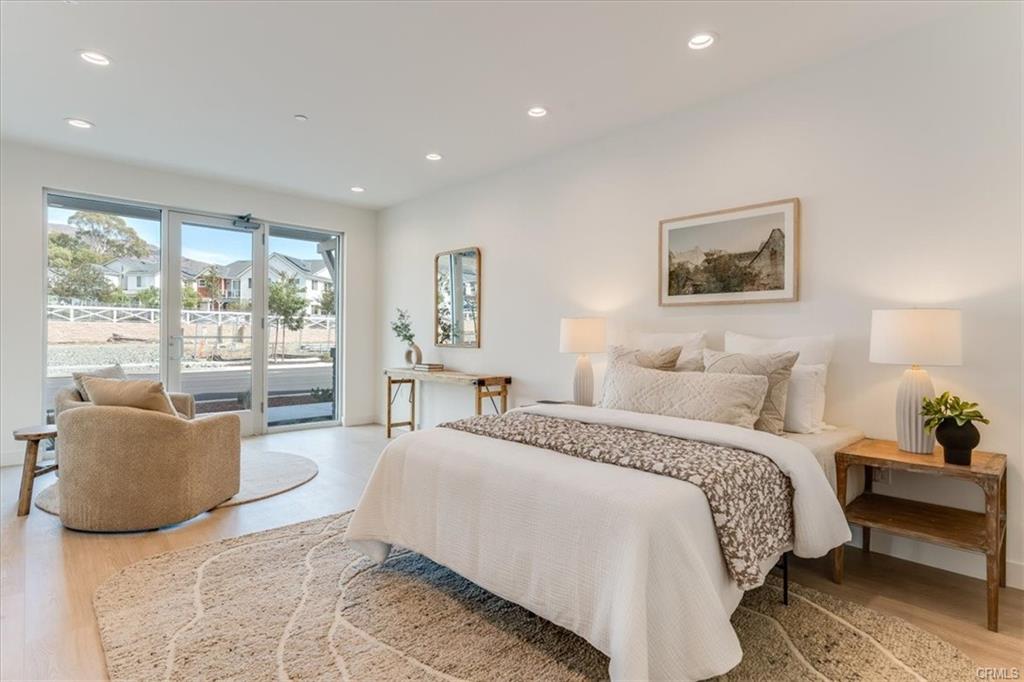 1198 Tiburon Way