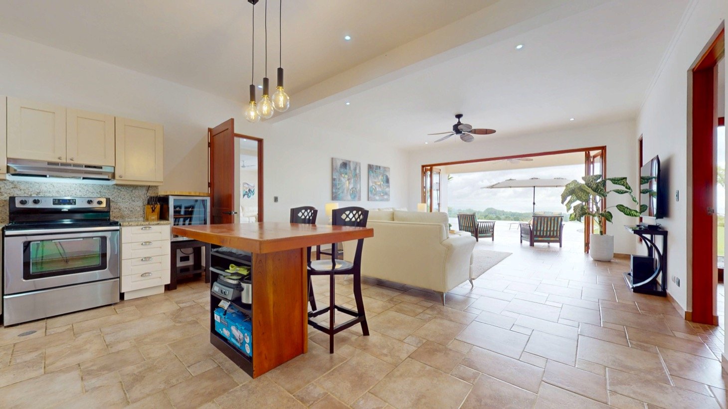 Ocean-View Luxury Home in Ojochal with Sunset Views and Retreat Potential
