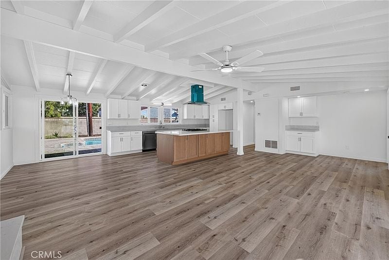 2381 W Transit Ave
