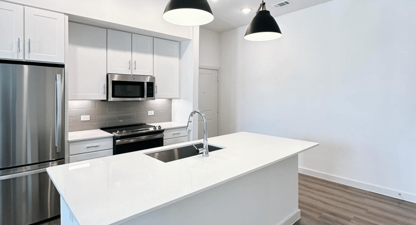 3 Months Free & $1,000 Look & Lease Gift Card!