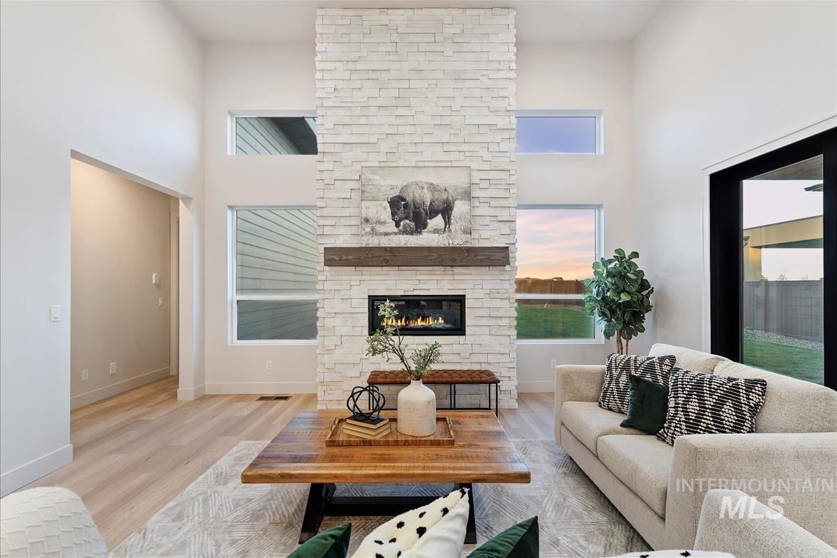 Exceptional New Build in the Star Foothills