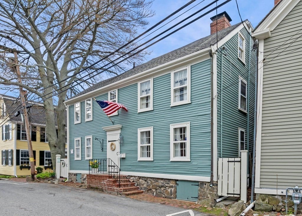 47 Front St
