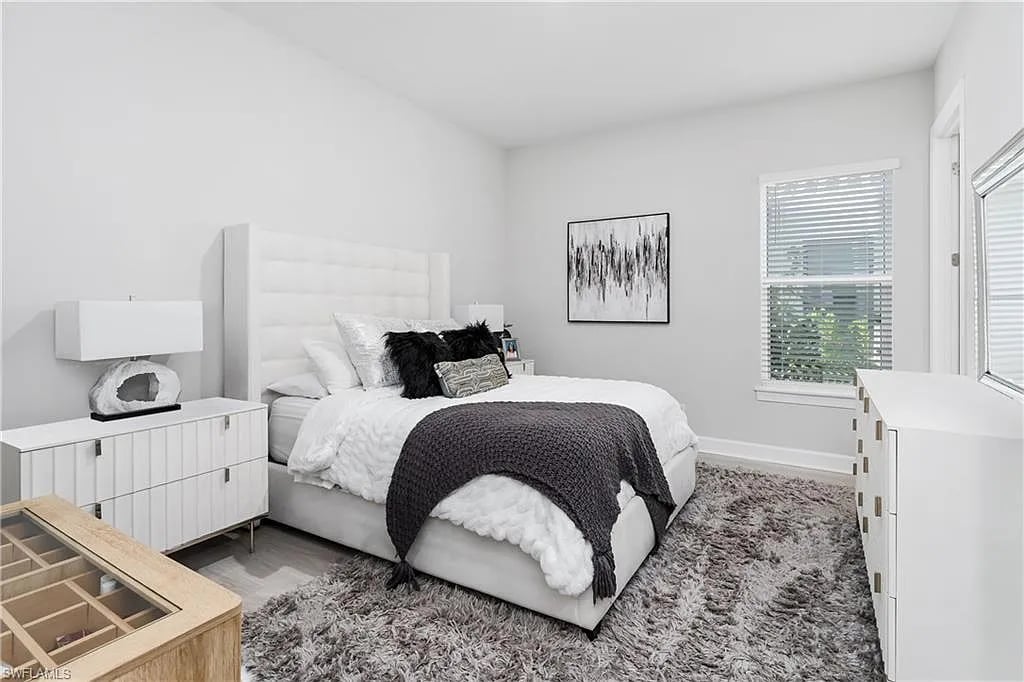 11935 Collegio Dr