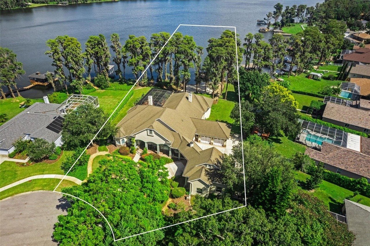 1336 Lake Parker Dr