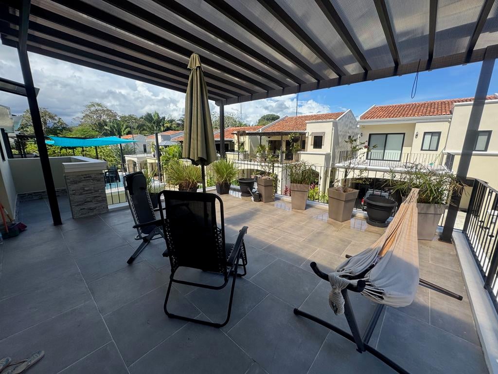 3-Bed Coastal Villa – Marina Access