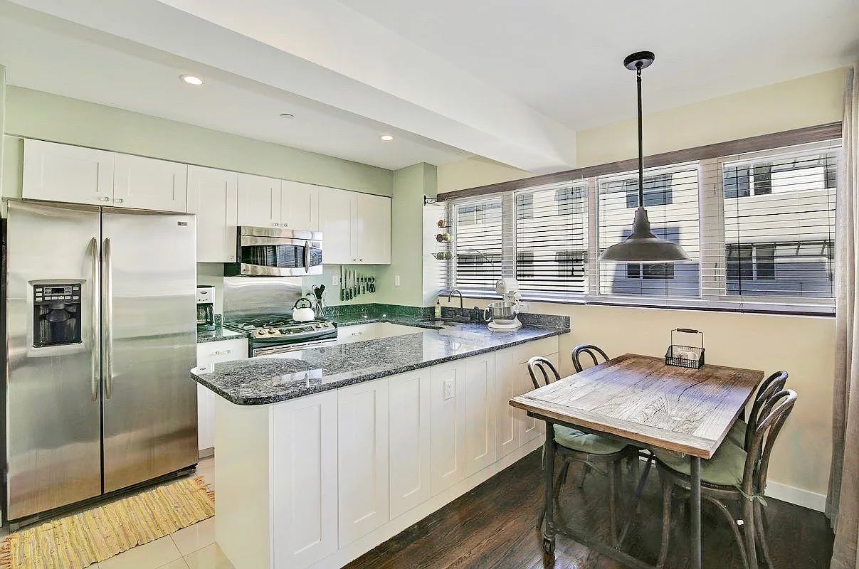 48 Box Street Unit: 3A