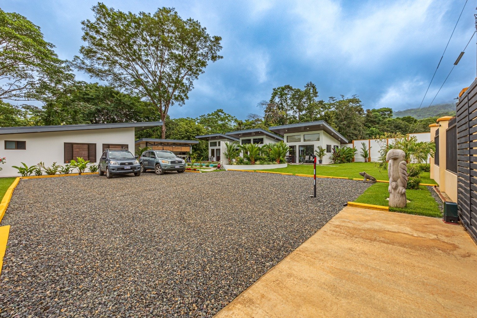 Incredible turnkey investment opportunity, 3 Rental villas, and a 2 Bedroom Home with a large pool.
