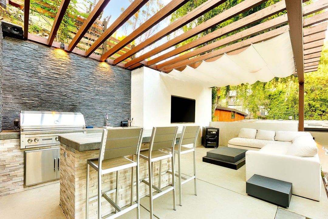 Aurora Villa