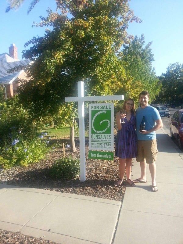 Just Sold! Happy Buyers and Sellers on 36th!