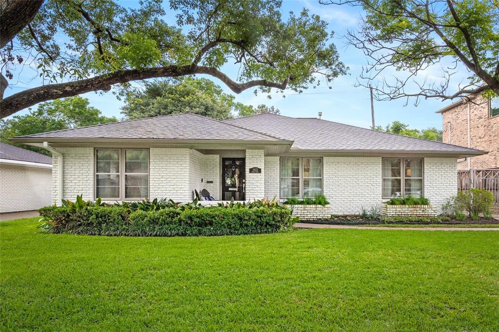3423 Norris Dr