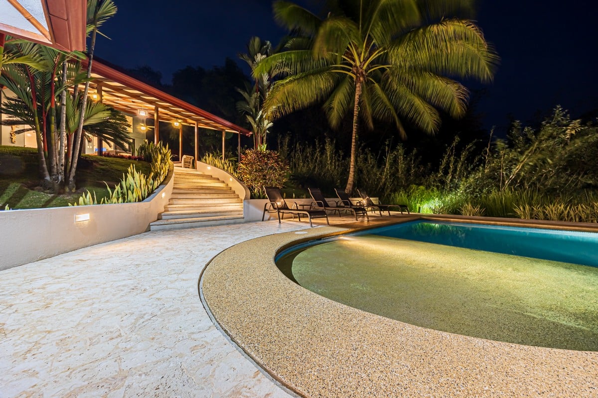 2.07 ACRES – 3 Bedroom Elegant Home With Guest Suite & Sweeping Ocean Views, Secluded & Nestled within Lush Jungle Surroundings!!!