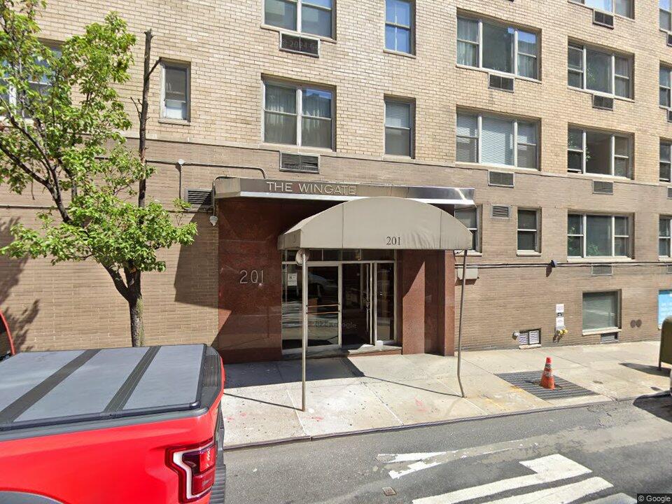201 E 37th St, #15H