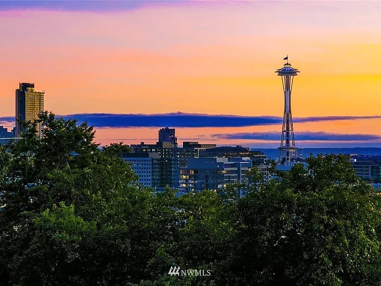 1118 Lakeview Blvd E APT 4