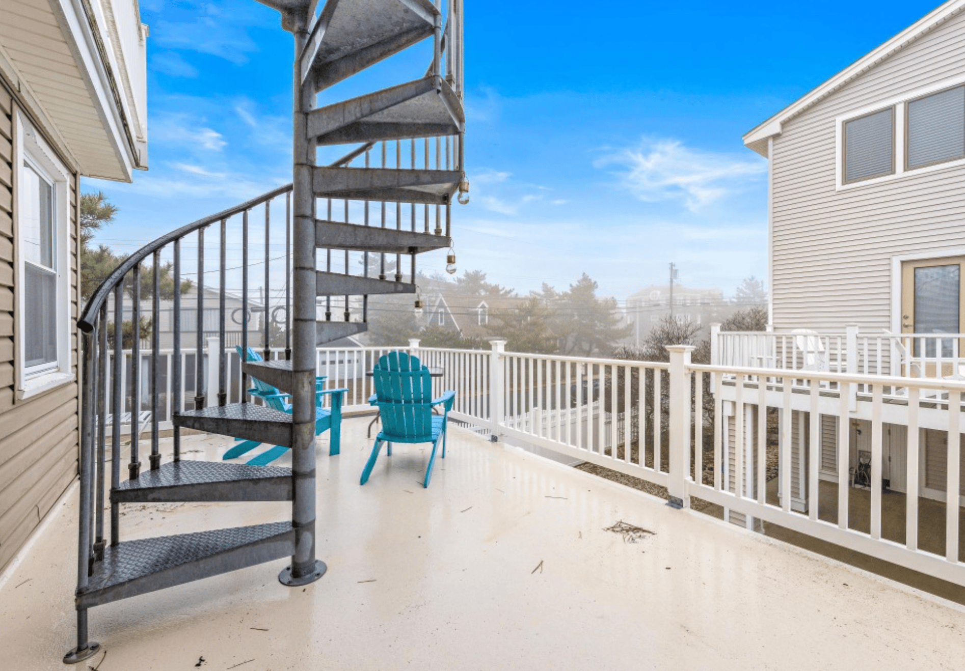 18 E Dupont Ave, Brant Beach (Top Floor)