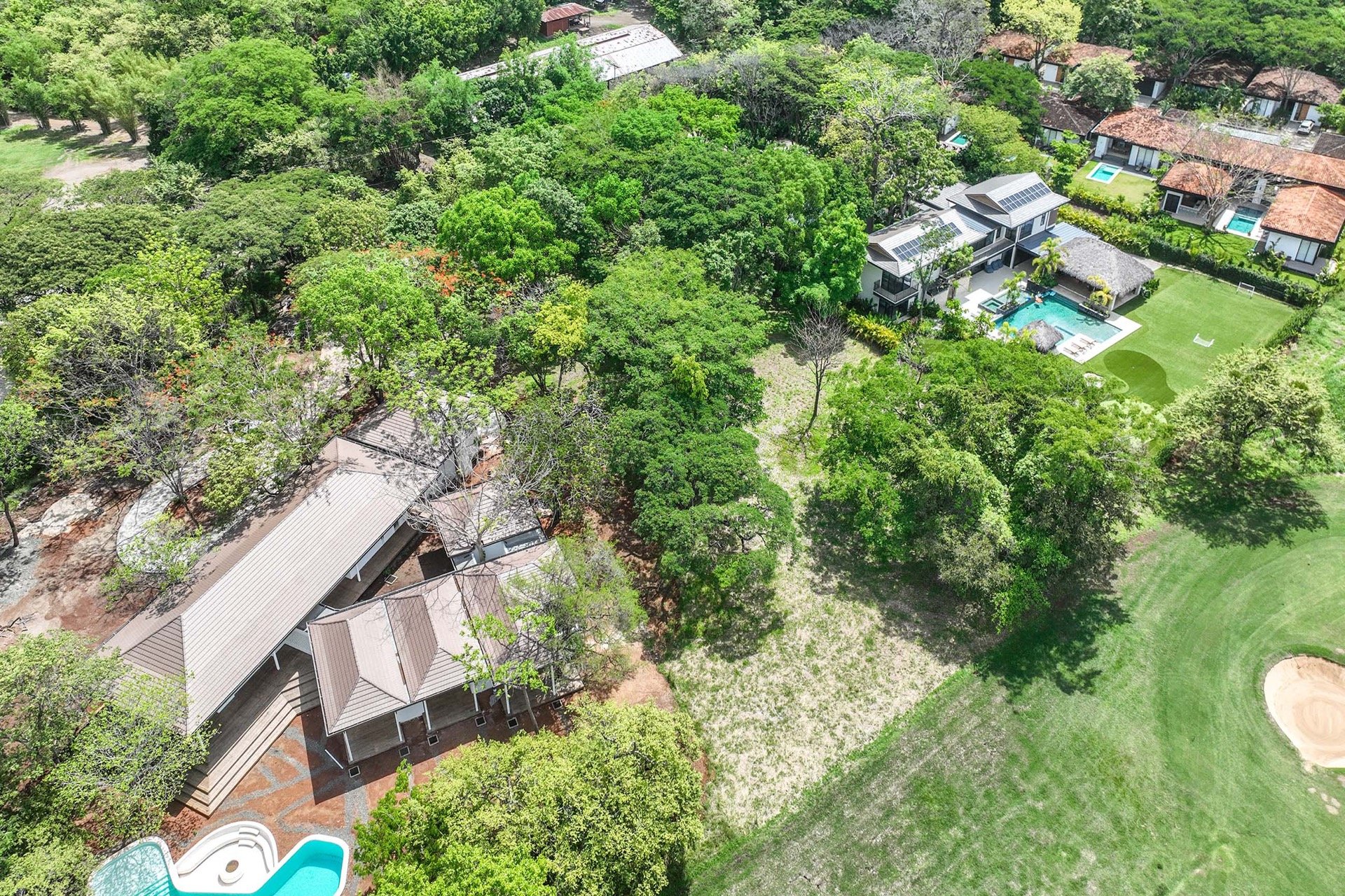 Rare Golf Front Estate Parcel | No HOA | 5,000m² in Hacienda Pinilla
