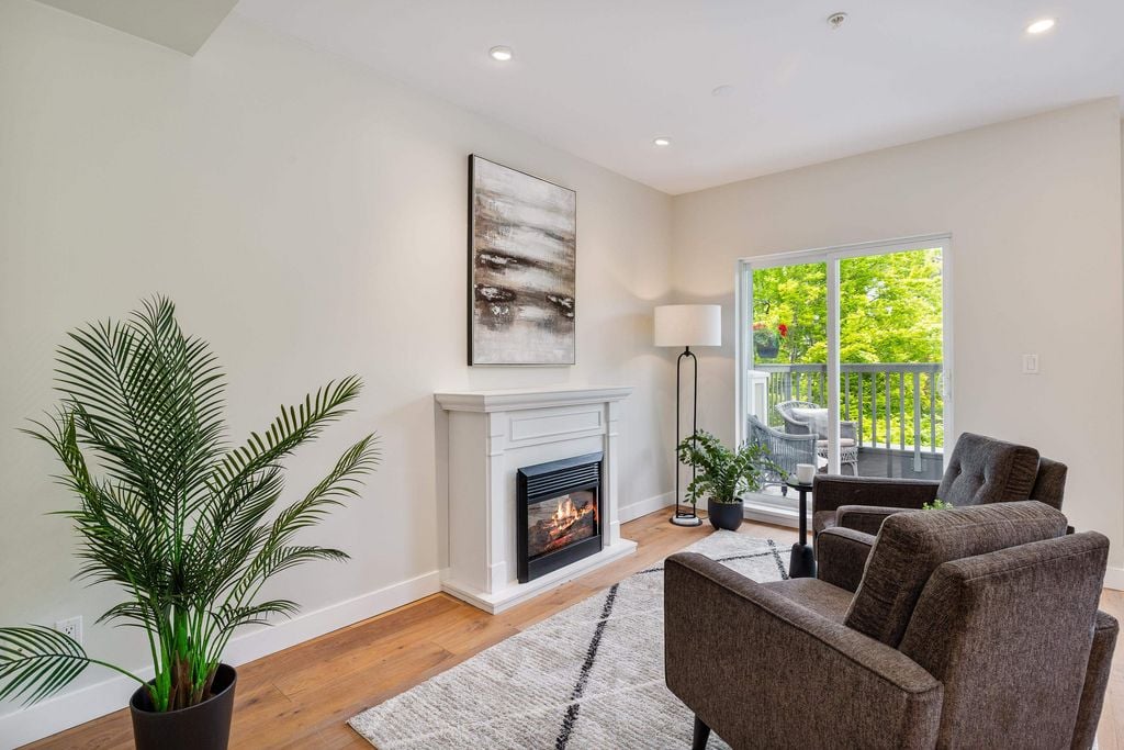 40632 Government Rd, #25