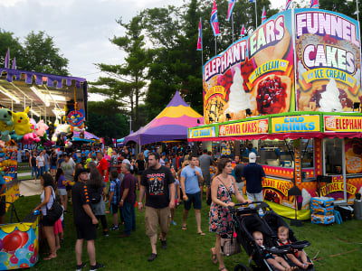 Arlington Heights Festivals: What It's Like to Live Nearby