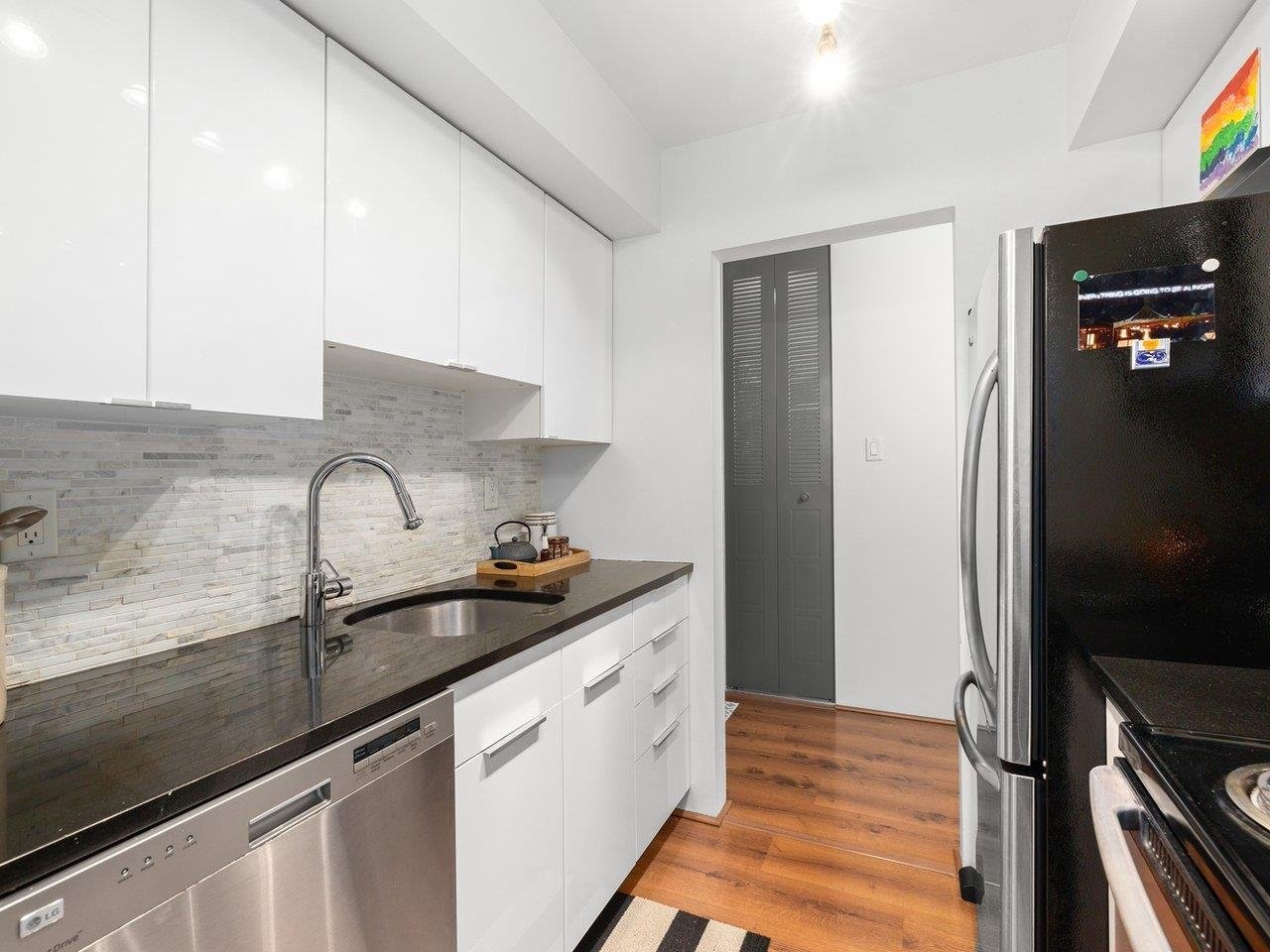 316-440 E 5th Ave