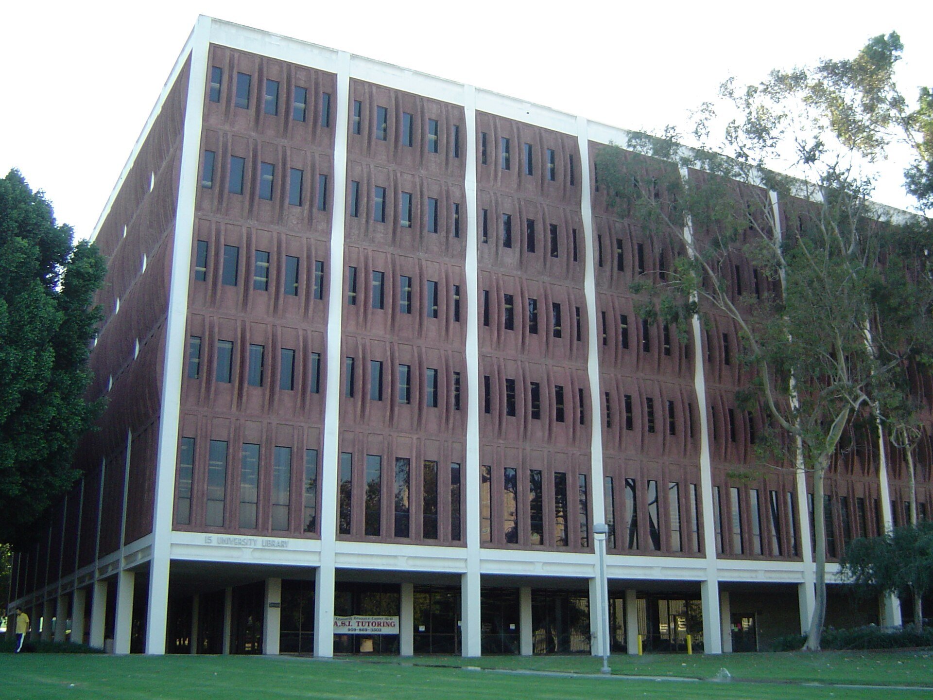 University Library building at Cal Poly Pomona in an archival campus photograph