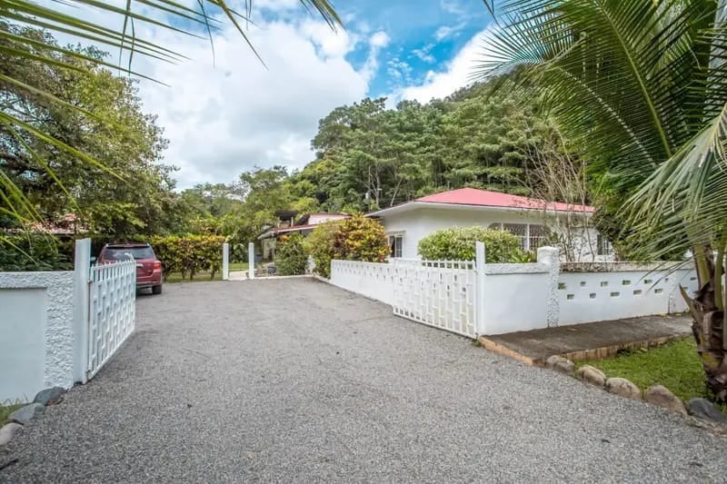 Rio Baru Riverfront Oasis