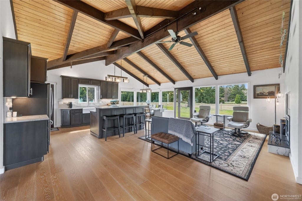 251 W Beeville Road