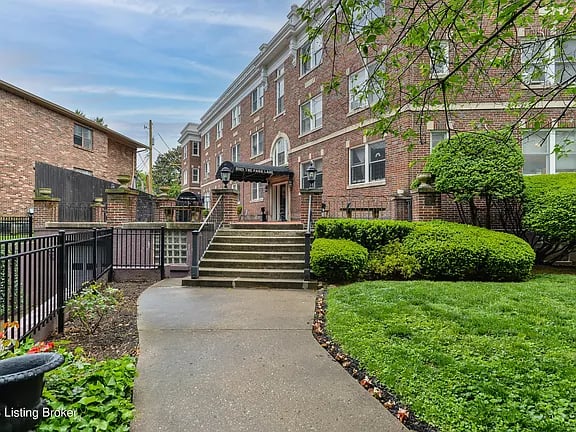 2023 Eastern Pkwy #12