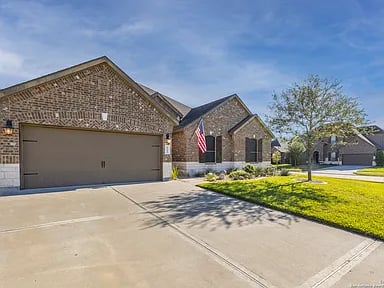 6312 Sabine Ct