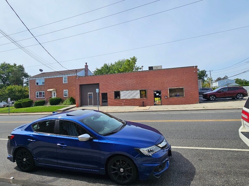 454 Meacham Ave