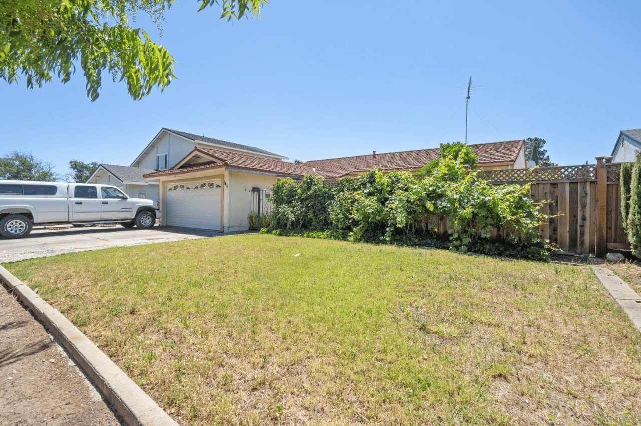 1418 Foxworthy Ave