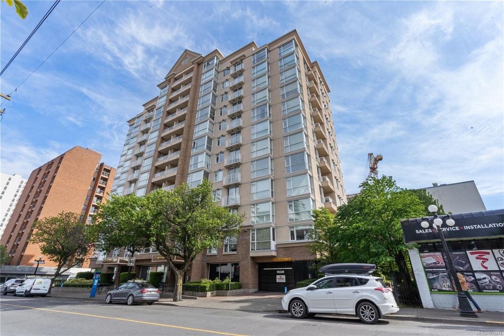 835 View St, #910