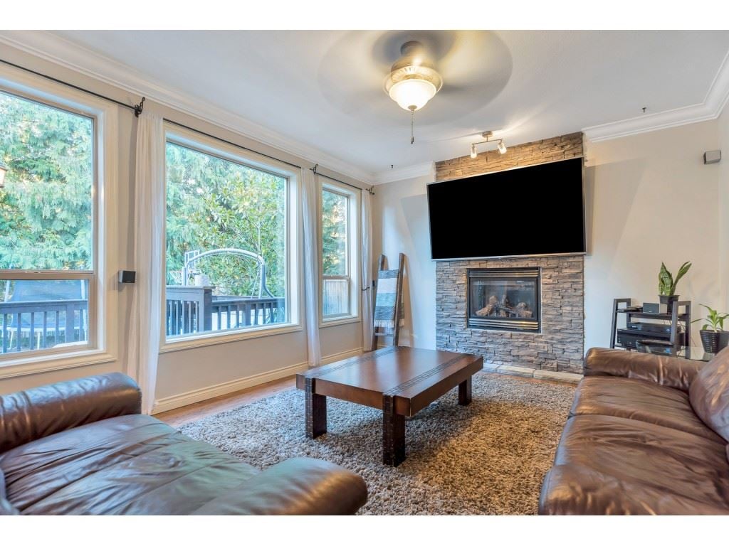 5099 Bridlewood Dr