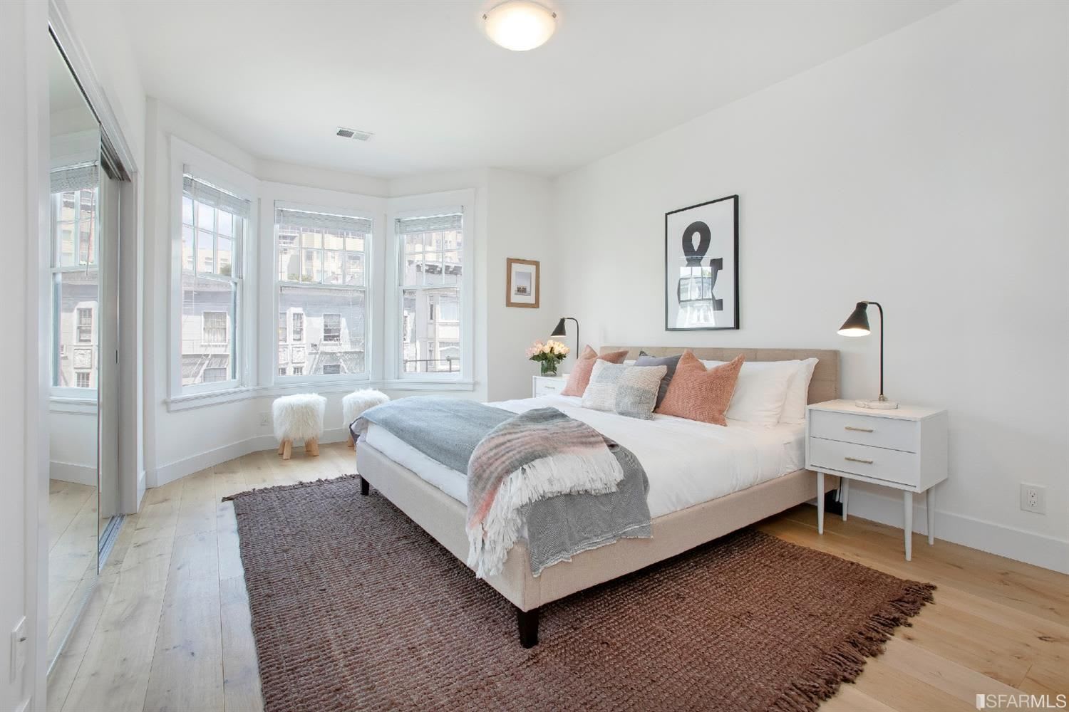2135 California #10