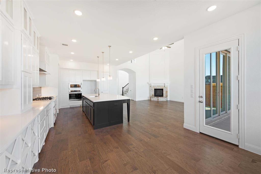 2835 Maple Oak Lane