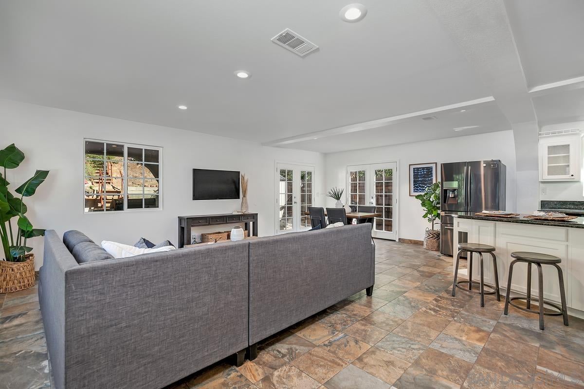 1949 Sonoma Ln