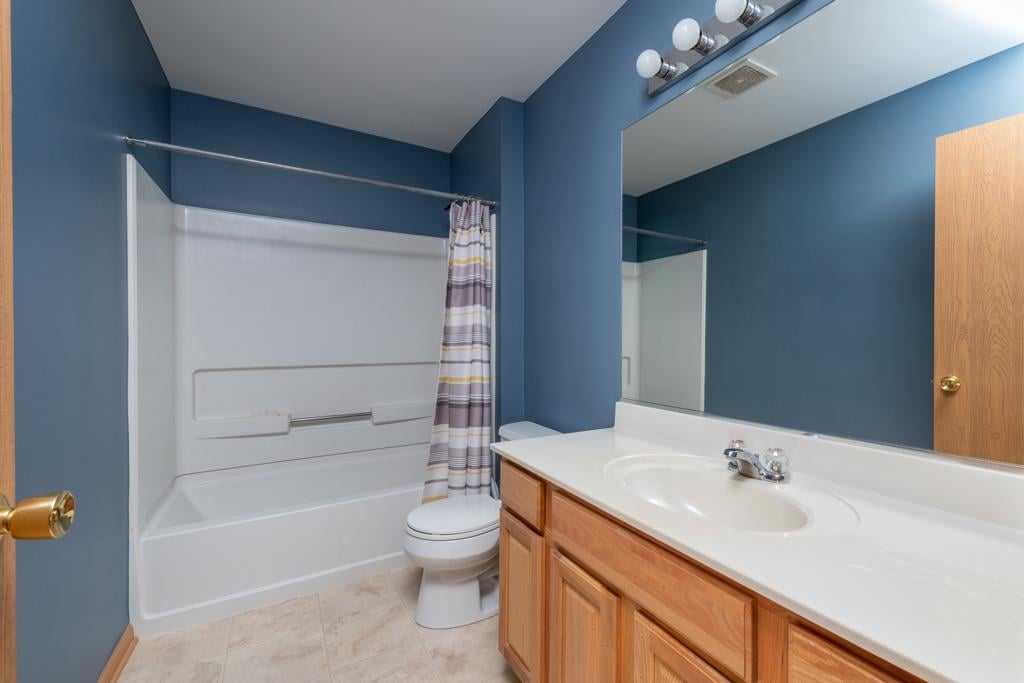 2123 Silverstone Drive # 2123