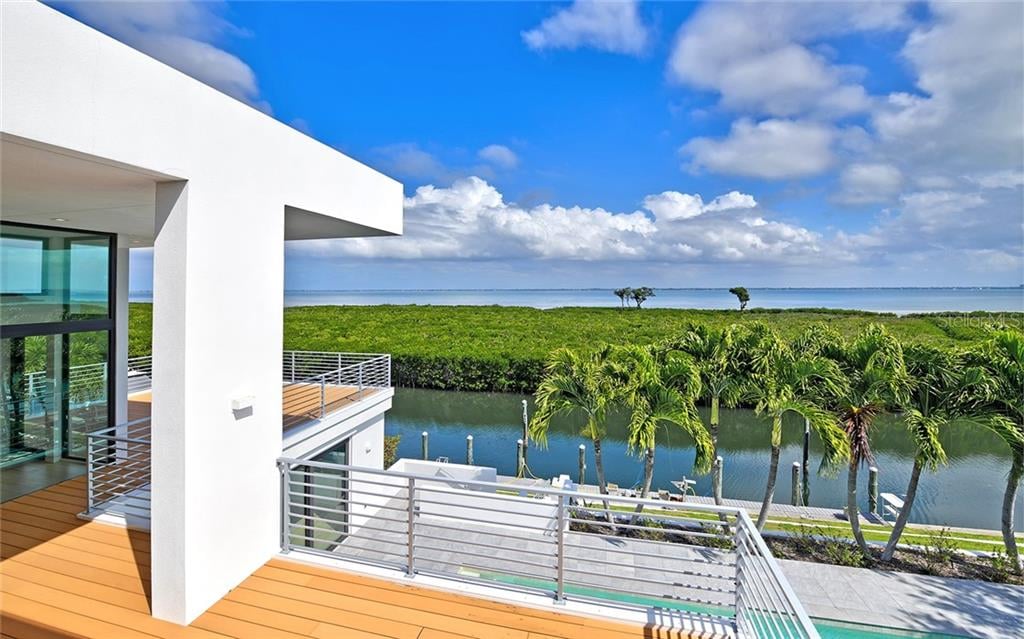 1580 Harbor Cay Lane