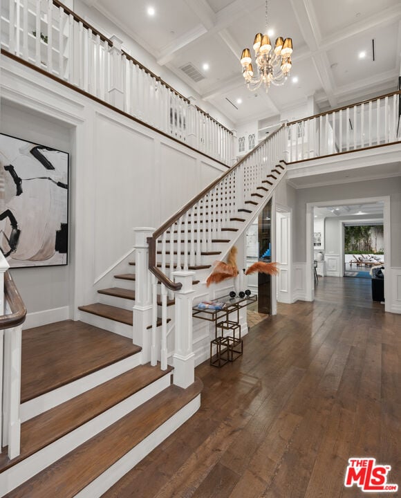 Luminor Heights, Laurel Canyon Blvd, 90046