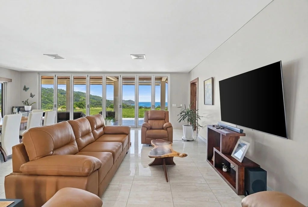 Ocean View Villa Isabella